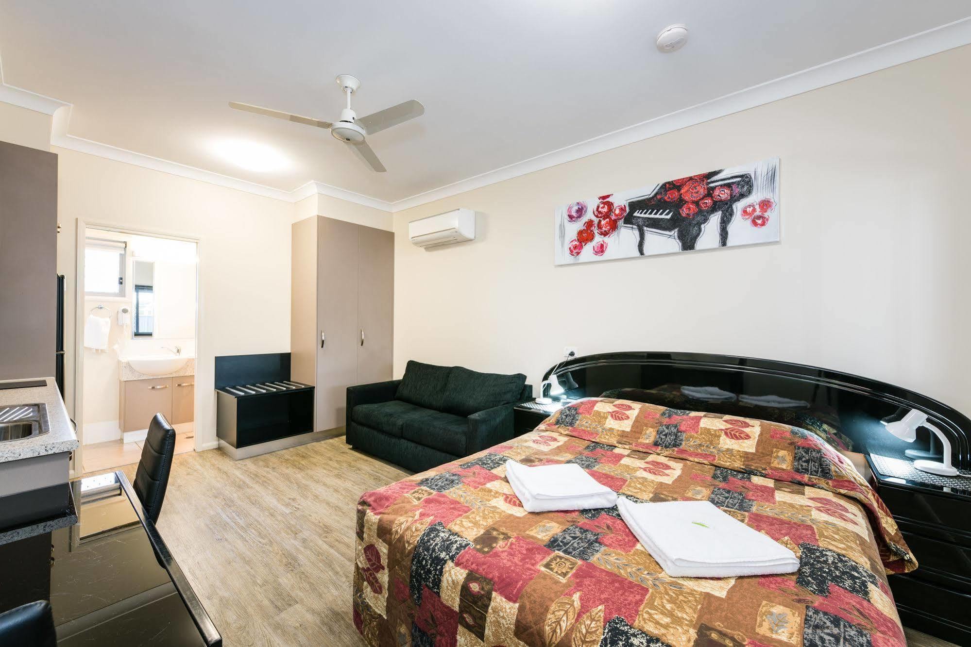 Athena Studio Units Рома Экстерьер фото